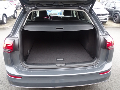 VW Golf 2,0 TDI Move*LED*NAVI*DAB*RFK*PDC*SHZG*ACC*