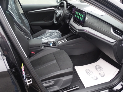 Skoda Octavia 2.0 TDI 110 kW Selection /DSG / NAVI/LED