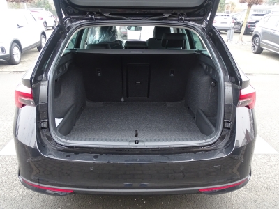 Skoda Octavia 2.0 TDI 110 kW Selection /DSG / NAVI/LED