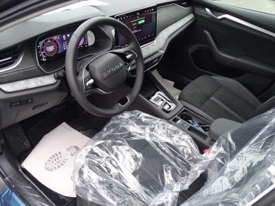 Skoda Octavia 2.0 TDI 110 kW Selection/DSG / NAVI /LED