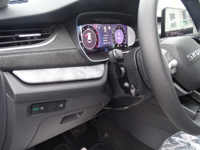 Skoda Octavia 2.0 TDI 110 kW Selection/DSG / NAVI /LED