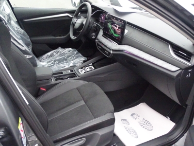 Skoda Octavia 2.0 TDI 110 kW Selection/DSG / NAVI /LED