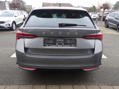 Skoda Octavia 2.0 TDI 110 kW Selection/DSG / NAVI /LED