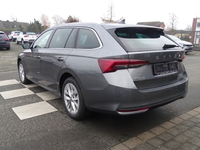 Skoda Octavia 2.0 TDI 110 kW Selection/DSG / NAVI /LED