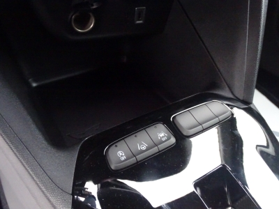 Opel Corsa 1.2 GS/AUTOM./ R-KAMERA/ SHZ/ CARPLAY/LED 