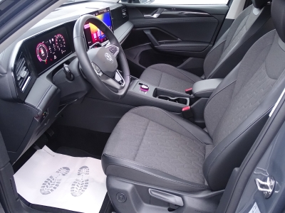 VW Tiguan 2.0 TDI*LIFE*DSG*NAVI*GJR*SHZG*LED*RFK*