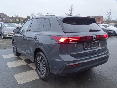 VW Tiguan 2.0 TDI*LIFE*DSG*NAVI*GJR*SHZG*LED*RFK*