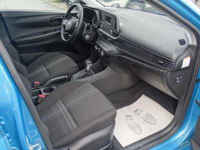 Hyundai i20 Select DCT*DAB*TEL*PDC*MFL*TEMPO*KLIMA*SHZG*