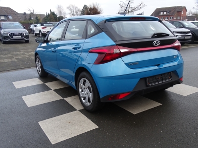 Hyundai i20 Select DCT*DAB*TEL*PDC*MFL*TEMPO*KLIMA*SHZG*