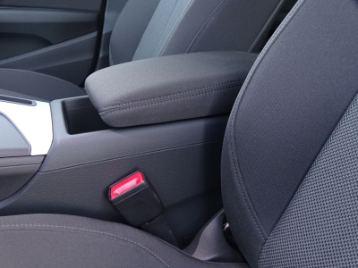 Audi A4 30TDI S LINE*NAVI*S-TRONIC*LED*RFK*SHZG*DAB* 