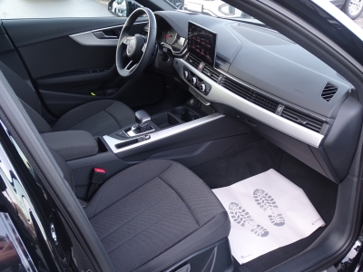 Audi A4 30TDI S LINE*NAVI*S-TRONIC*LED*RFK*SHZG*DAB* 
