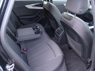 Audi A4 30TDI S LINE*NAVI*S-TRONIC*LED*RFK*SHZG*DAB* 