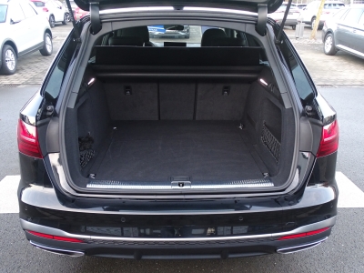 Audi A4 30TDI S LINE*NAVI*S-TRONIC*LED*RFK*SHZG*DAB* 