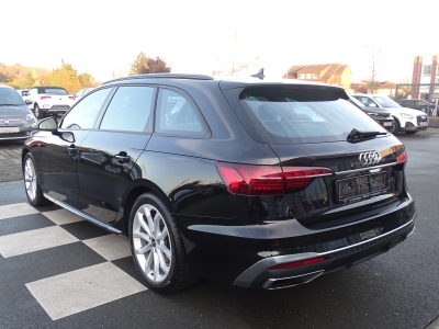 Audi A4 30TDI S LINE*NAVI*S-TRONIC*LED*RFK*SHZG*DAB* 