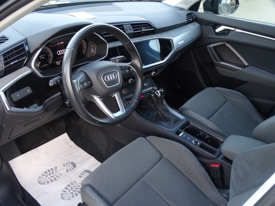 Audi Q3 45 TFSI e*S LINE*NAVI*LED*AHK*RFK*DAB*SHZG*