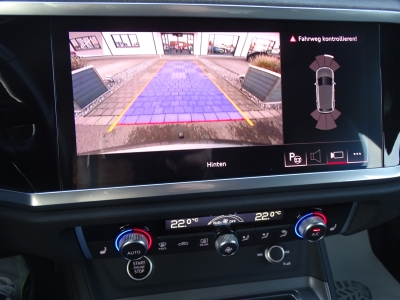 Audi Q3 45 TFSI e*S LINE*NAVI*LED*AHK*RFK*DAB*SHZG*