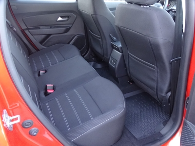 Dacia Duster 1.4 Comfort / CARPLAY / SHZ / ALU / MFL