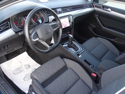 VW Passat 2.0 TDI Business / DSG / NAVI / SHZ /LED 