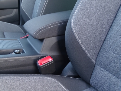 VW Passat 2.0 TDI Business / DSG / NAVI / SHZ /LED 