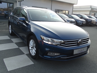 VW Passat 2.0 TDI Business / DSG / NAVI / SHZ /LED 