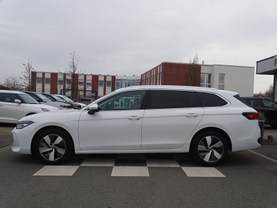 VW Passat 1.5 eTSI*DSG*NAVI*LED*DAB*APP C.*RFK*GJR*