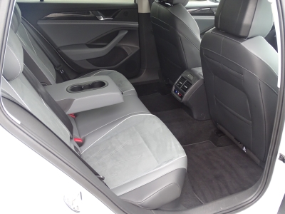 VW Passat 1.5 eTSI*DSG*NAVI*LED*DAB*APP C.*RFK*GJR*