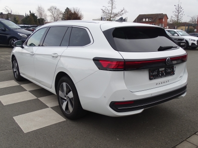 VW Passat 1.5 eTSI*DSG*NAVI*LED*DAB*APP C.*RFK*GJR*