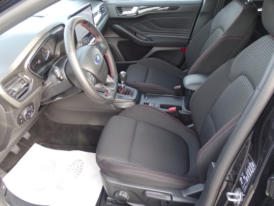 Ford Focus 1.0 ST-Line / LED / NAVI / BLUETH. / MFL
