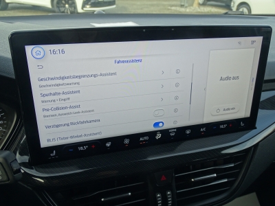 Ford Focus 1.0 ST-Line / LED / NAVI / BLUETH. / MFL