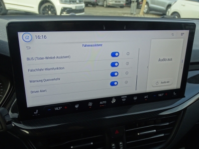Ford Focus 1.0 ST-Line / LED / NAVI / BLUETH. / MFL