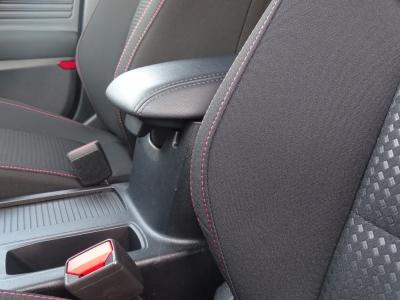 Ford Focus 1.0 ST-Line / LED / NAVI / BLUETH. / MFL