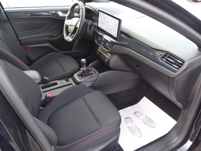 Ford Focus 1.0 ST-Line / LED / NAVI / BLUETH. / MFL
