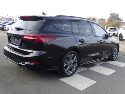 Ford Focus 1.0 ST-Line / LED / NAVI / BLUETH. / MFL