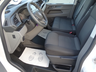 VW Transporter 2.0 TDI / KLIMA / AHK / CARPLAY / BC
