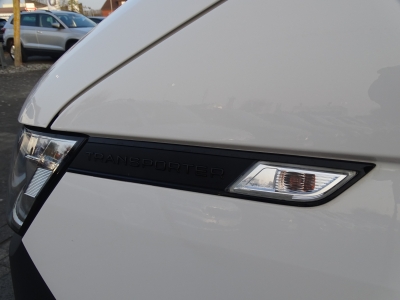VW Transporter 2.0 TDI / KLIMA / AHK / CARPLAY / BC