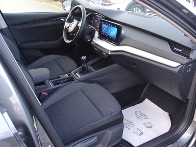 Skoda Octavia 1.5 TSI Selection / FULL-LINK / SHZ/ LED