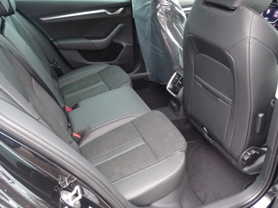 Skoda Octavia 2.0 TDI / AHK/ Selection /DSG / NAVI/LED