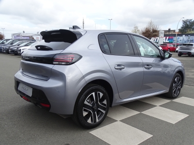 Peugeot 208 1.2 Hybrid 110 Allure / CARPLAY / LED / PDC