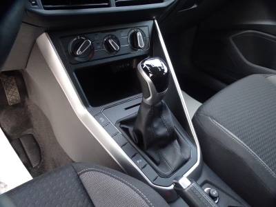 VW Polo 1.0 Life / R-KAMERA / 2 x PDC / CARPLAY/DAB