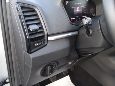 Skoda Karoq 1.5 Selection / LED / SMART-LINK / SHZ 4x 