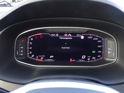 Seat Ateca 1.5 Xperience / DSG / NAVI / SHZ / LED