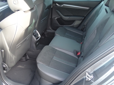Skoda Octavia 2.0 TDI Selection / DSG / NAVI / LED/AHK