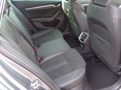 Skoda Octavia 2.0 TDI Selection / DSG / NAVI / LED/AHK