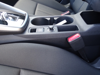 Audi A3 35 TFSI / S-TRONIC / LED / R-KAMERA/ CARPLAY 