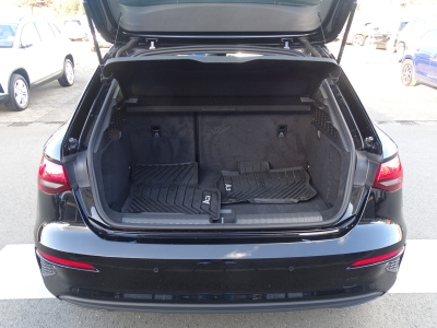 Audi A3 35 TFSI / S-TRONIC / LED / R-KAMERA/ CARPLAY 