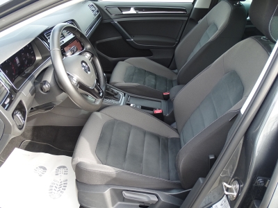 VW Golf 1.5 Highline*DSG*NAVI*SHZG*LED*AHK*GJR*PDC*