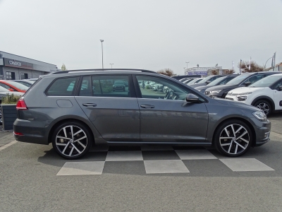 VW Golf 1.5 Highline*DSG*NAVI*SHZG*LED*AHK*GJR*PDC*