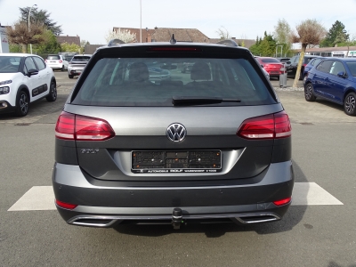 VW Golf 1.5 Highline*DSG*NAVI*SHZG*LED*AHK*GJR*PDC*