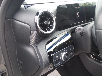 Mercedes-Benz A 180 PROGRESSIVE*NAVI*MBUX*LED*SHZG*TEL*TEMPO*