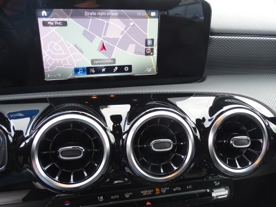 Mercedes-Benz A 180 PROGRESSIVE*NAVI*MBUX*LED*SHZG*TEL*TEMPO*